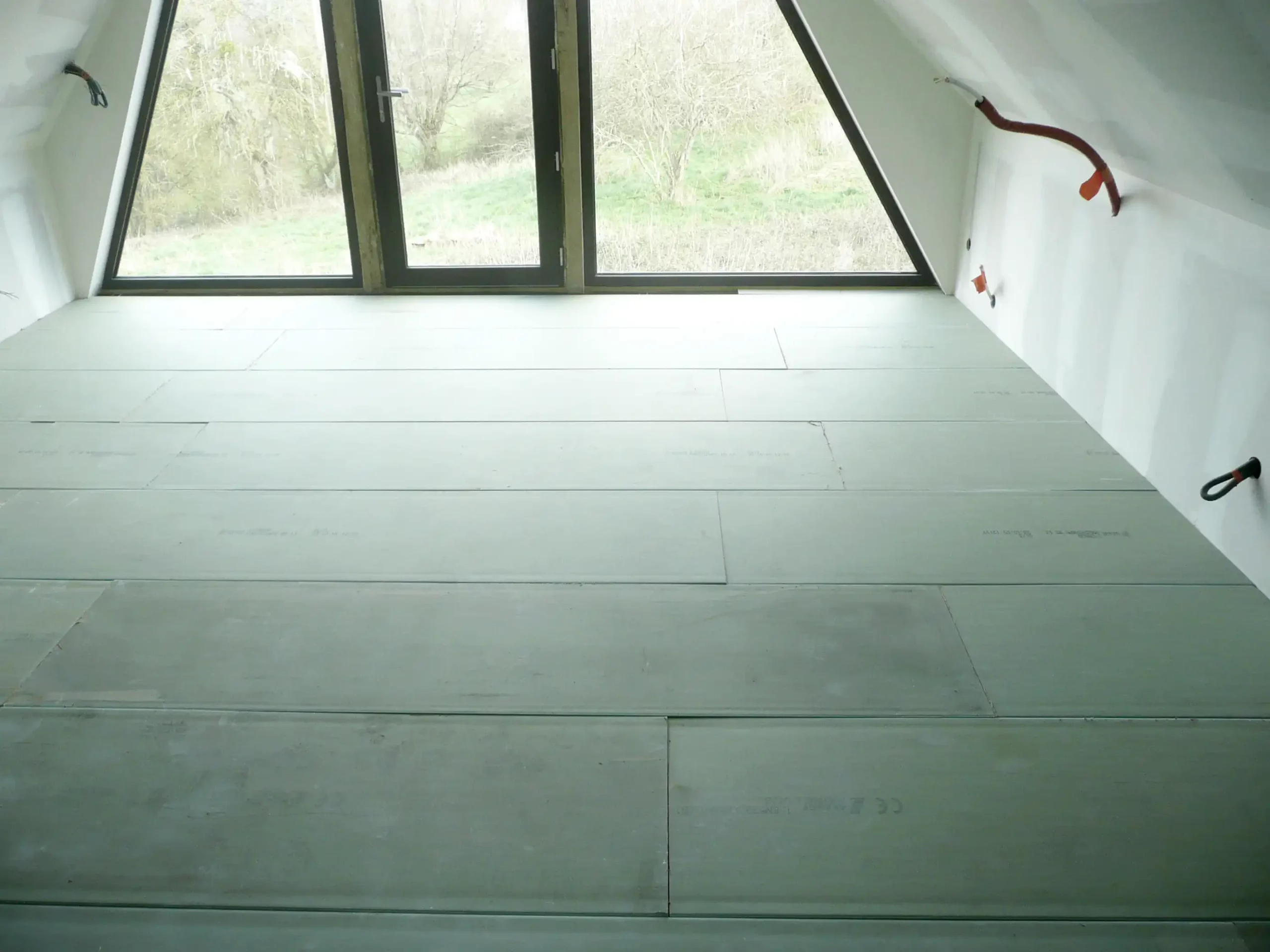 Am&eacute;nagement de combles remise &agrave; niveau des sols - Chantier David Veaudecranne - Plaquiste Bouloire